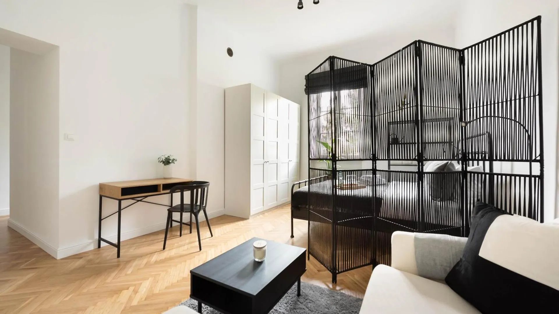Saxon Garden Prestige Studio Warsaw Apartment