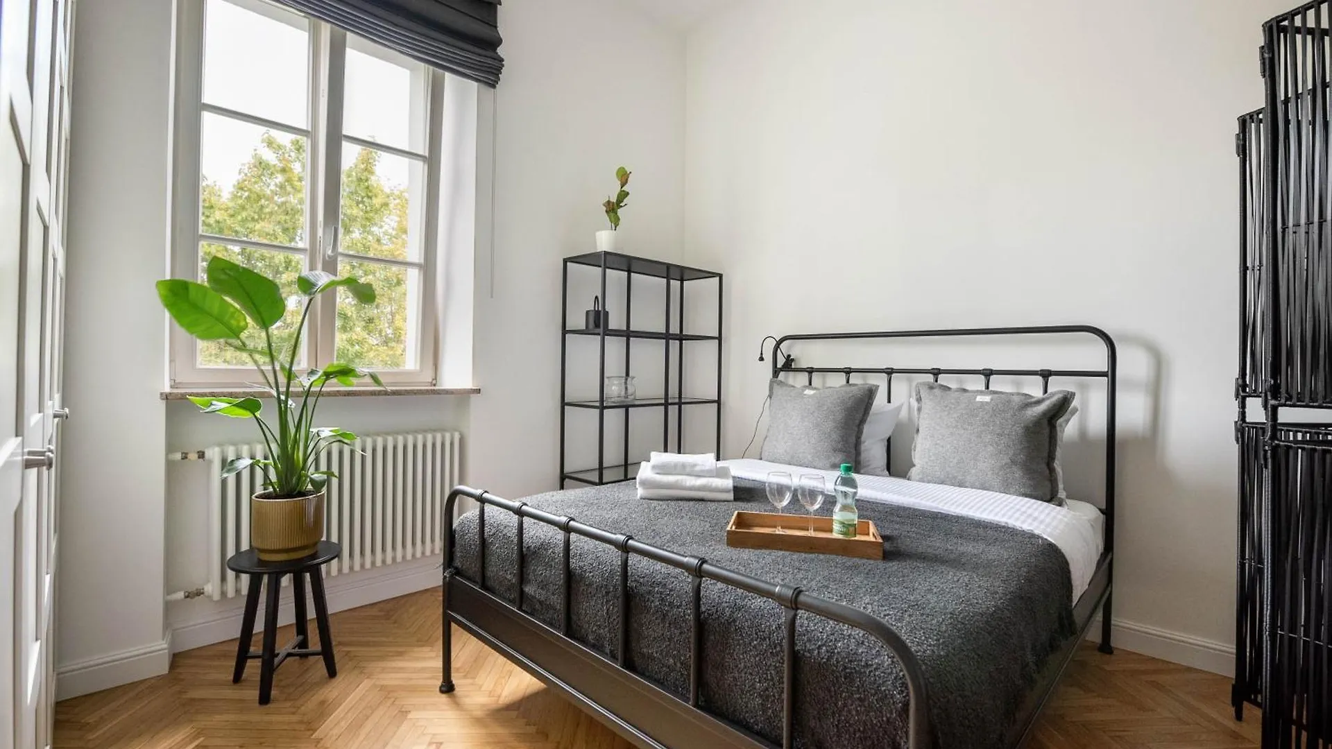 Saxon Garden Prestige Studio Warsaw